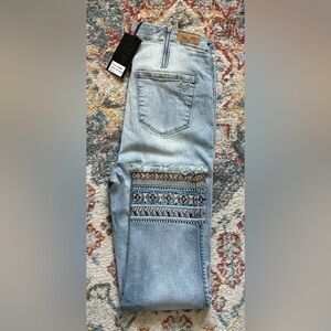 Chevron beaded hem capris denim size 8